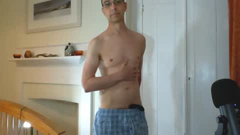 Snapshot of maxdavies chatting on July 27, 2026, 9:38 am Max Davies online show from July 27, 2026, 9:38 am