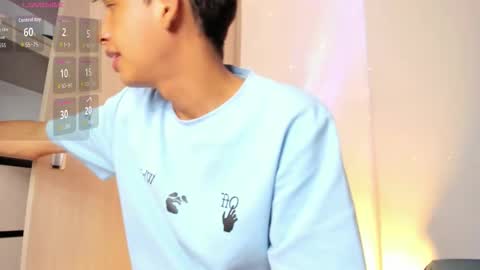 Max  online show from March 21, 2026, 1:54 am