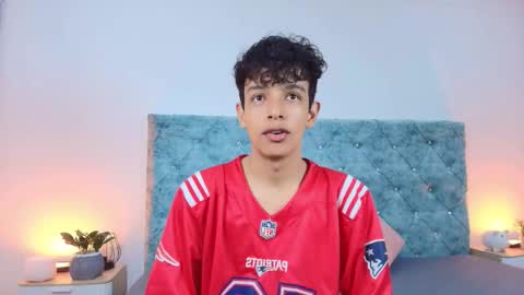 M A X F R O S T   online show from February 14, 2026, 7:21 pm