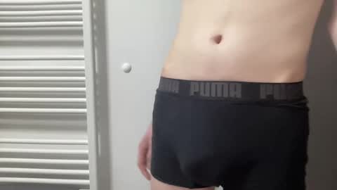 Snapshot of maxi2668 chatting on March 21, 2026, 6:22 pm Max online show from March 21, 2026, 6:22 pm