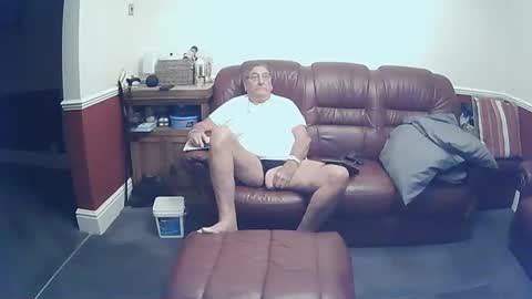 MAX online show from September 11, 2025, 9:48 pm