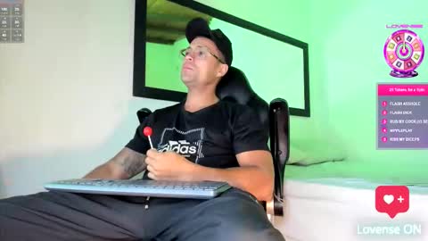 MAXI      online show from October 15, 2025, 3:17 am