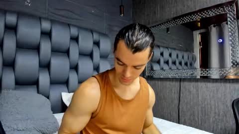Snapshot of maxi_styles chatting on March 2, 2026, 11:50 am Alex online show from March 2, 2026, 11:50 am
