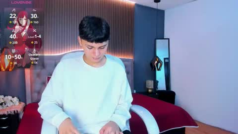 Snapshot of maxii18_ chatting on October 30, 2025, 7:25 pm -- -- online show from October 30, 2025, 7:25 pm