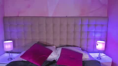 maxim online show from October 3, 2025, 6:54 am