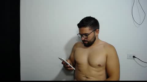 maximo_2000 online show from February 25, 2025, 1:41 am