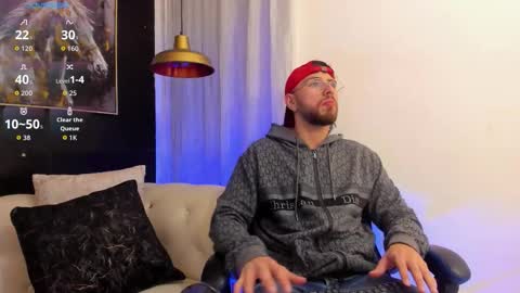 Snapshot of maximo_wolf1 chatting on October 19, 2025, 9:59 pm Maximo Wolf online show from October 19, 2025, 9:59 pm