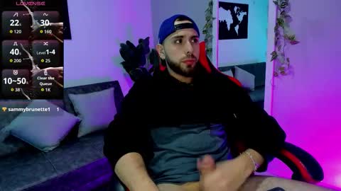 Snapshot of maximo_wolf1 chatting on November 27, 2025, 10:45 pm Maximo Wolf online show from November 27, 2025, 10:45 pm