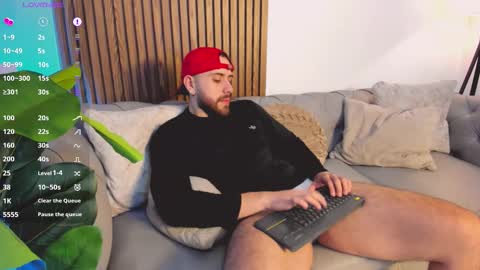 Maximo Wolf online show from March 9, 2026, 8:35 pm