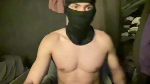 Snapshot of maximus20176 chatting on January 3, 2025, 2:08 pm grey online show from January 3, 2025, 2:08 pm