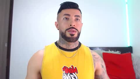 Independent Model online show from February 5, 2026, 8:35 pm