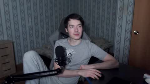 Snapshot of maximuslan chatting on December 19, 2025, 2:57 pm Marcolas online show from December 19, 2025, 2:57 pm