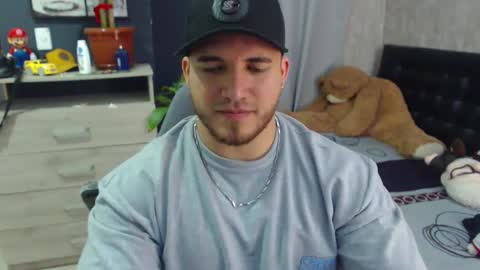 Snapshot of maximussantorini chatting on December 6, 2024, 4:25 am maximus online show from December 6, 2024, 4:25 am