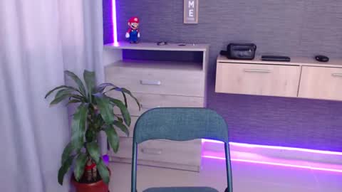 Snapshot of maximussantorini chatting on November 22, 2025, 7:46 pm maximus online show from November 22, 2025, 7:46 pm