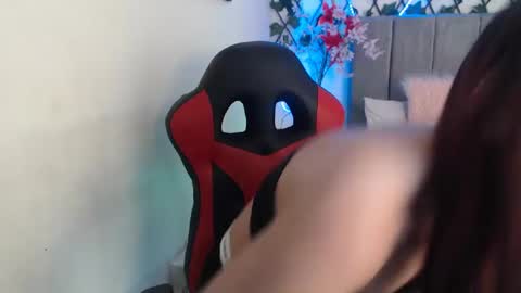 maxinesex_ online show from October 6, 2025, 1:19 pm