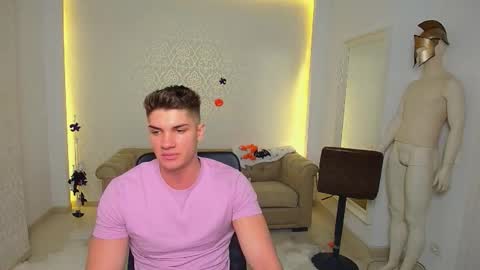 MaxKaiden online show from October 26, 2025, 5:46 am