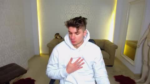 Snapshot of maxkaiden chatting on January 16, 2026, 5:22 am MaxKaiden online show from January 16, 2026, 5:22 am