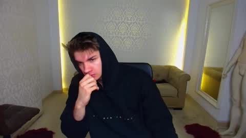 Snapshot of maxkaiden chatting on January 17, 2026, 5:45 am MaxKaiden online show from January 17, 2026, 5:45 am