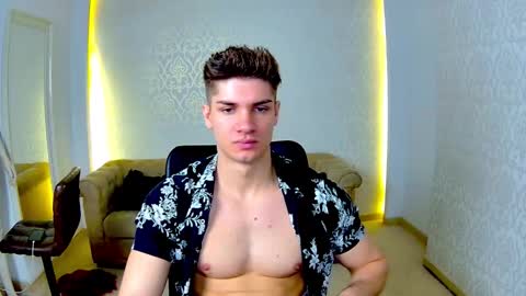 Snapshot of maxkaiden chatting on February 12, 2026, 6:19 am MaxKaiden online show from February 12, 2026, 6:19 am