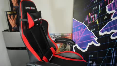 Max Price online show from January 4, 2025, 11:17 pm