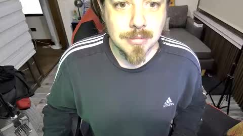 Max online show from November 16, 2025, 5:57 am