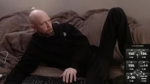 Snapshot of maxrouger chatting on March 22, 2026, 7:45 am MaxRouger online show from March 22, 2026, 7:45 am