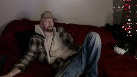 Snapshot of maxrouger chatting on May 2, 2026, 7:08 pm MaxRouger online show from May 2, 2026, 7:08 pm