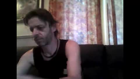 Snapshot of maxthewolf chatting on May 18, 2026, 11:10 pm MaxTheWolf online show from May 18, 2026, 11:10 pm
