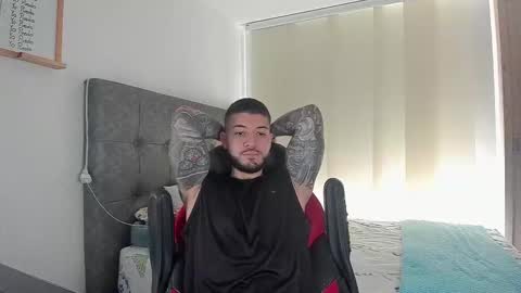 Snapshot of maxvibe_ chatting on November 10, 2025, 6:07 pm maxvibe_ online show from November 10, 2025, 6:07 pm