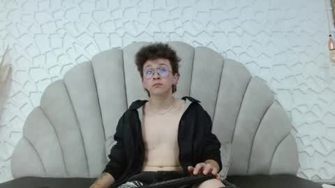 Snapshot of maxwell_sexwm chatting on January 19, 2025, 5:05 am maxwell_sexwm online show from January 19, 2025, 5:05 am