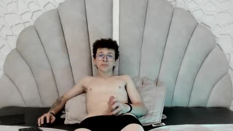 Snapshot of maxwell_sexwm chatting on January 21, 2025, 6:22 am maxwell_sexwm online show from January 21, 2025, 6:22 am