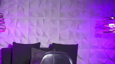 Snapshot of maxx_caprice chatting on May 7, 2026, 11:04 am gabby online show from May 7, 2026, 11:04 am