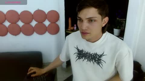 MaxxLouis online show from May 23, 2026, 12:09 pm