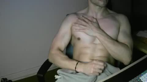 Snapshot of maxxxy99 chatting on September 18, 2025, 2:57 am maxxxy99 online show from September 18, 2025, 2:57 am