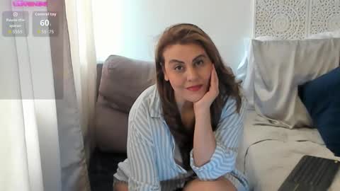 Victoria online show from November 15, 2025, 5:20 pm