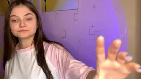 may online show from October 22, 2025, 4:40 pm