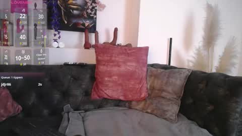 may_wood online show from October 8, 2025, 12:03 pm