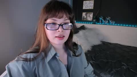 Maya online show from March 25, 2026, 2:12 pm