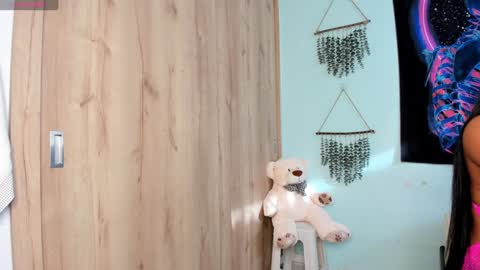 Snapshot of maya__fox chatting on January 25, 2025, 9:14 pm OF mayitta19 online show from January 25, 2025, 9:14 pm