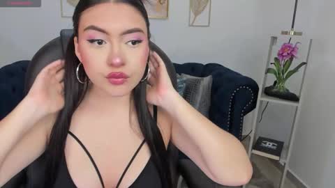 Maya vexx online show from December 13, 2025, 9:20 pm