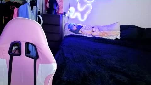 Maya Viola online show from October 7, 2025, 5:59 am