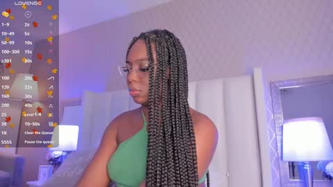 Snapshot of mayacardenas chatting on February 9, 2025, 4:57 am Maya online show from February 9, 2025, 4:57 am