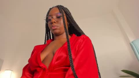 Snapshot of mayacardenas chatting on February 15, 2025, 2:58 am Maya online show from February 15, 2025, 2:58 am