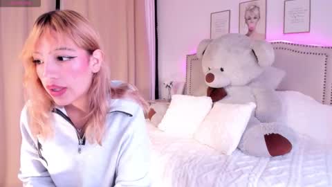 Mayajhons online show from January 15, 2026, 12:21 pm