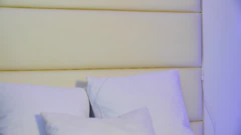 Maya online show from April 18, 2026, 9:15 pm