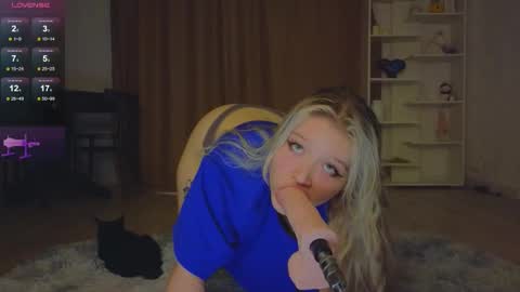 Maya  online show from September 23, 2025, 8:23 pm