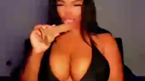MayBabi online show from June 18, 2026, 9:52 pm
