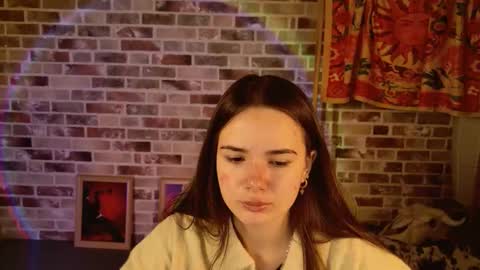 maybloom_ online show from January 13, 2026, 9:14 am