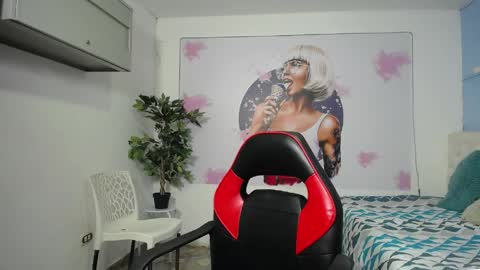 Snapshot of maylin_hornyy19 chatting on April 24, 2026, 7:49 pm Maylin online show from April 24, 2026, 7:49 pm