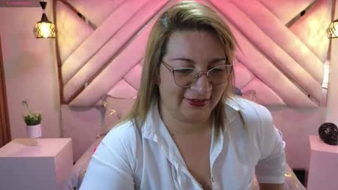 Snapshot of maylinleee chatting on January 31, 2025, 8:12 pm Mailyn online show from January 31, 2025, 8:12 pm